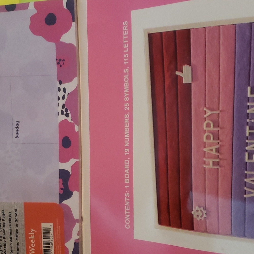 Message Board With Letters, Bonus Weekly Desk Pad & Post Its - Picture 12 of 12